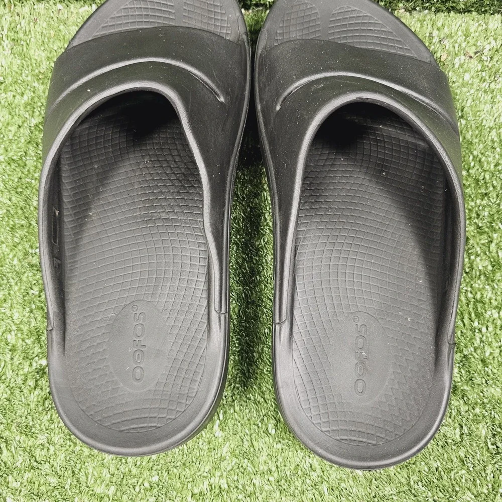 Oofos OOahh Slide Black Recovery Athletic Comfort Sandals Mens Size US 9